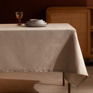 Lavinia رومیزی